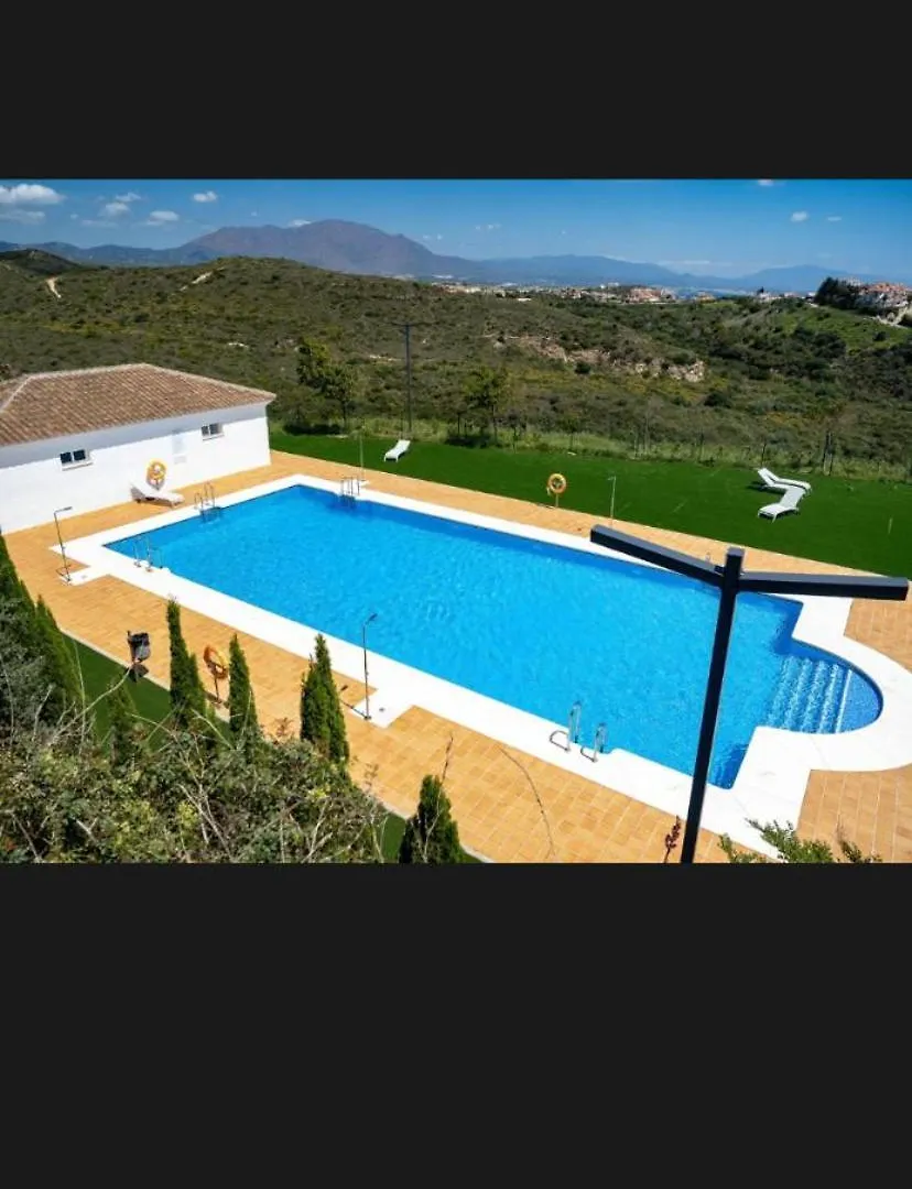 Charming 3 Bedrooms With A Sea View Manilva